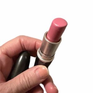 Snob Mac cosmetics lipstick